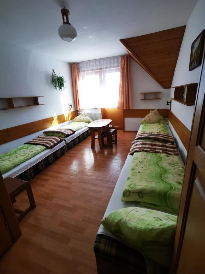 Гостевой дом Dom Wypoczynkowy Szymanówka Охотница-Гурна-13